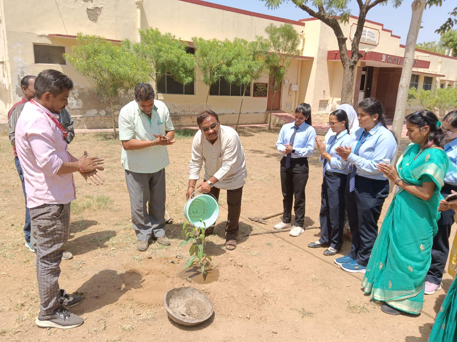 Organization of programs on the occasion of World Environment Day.