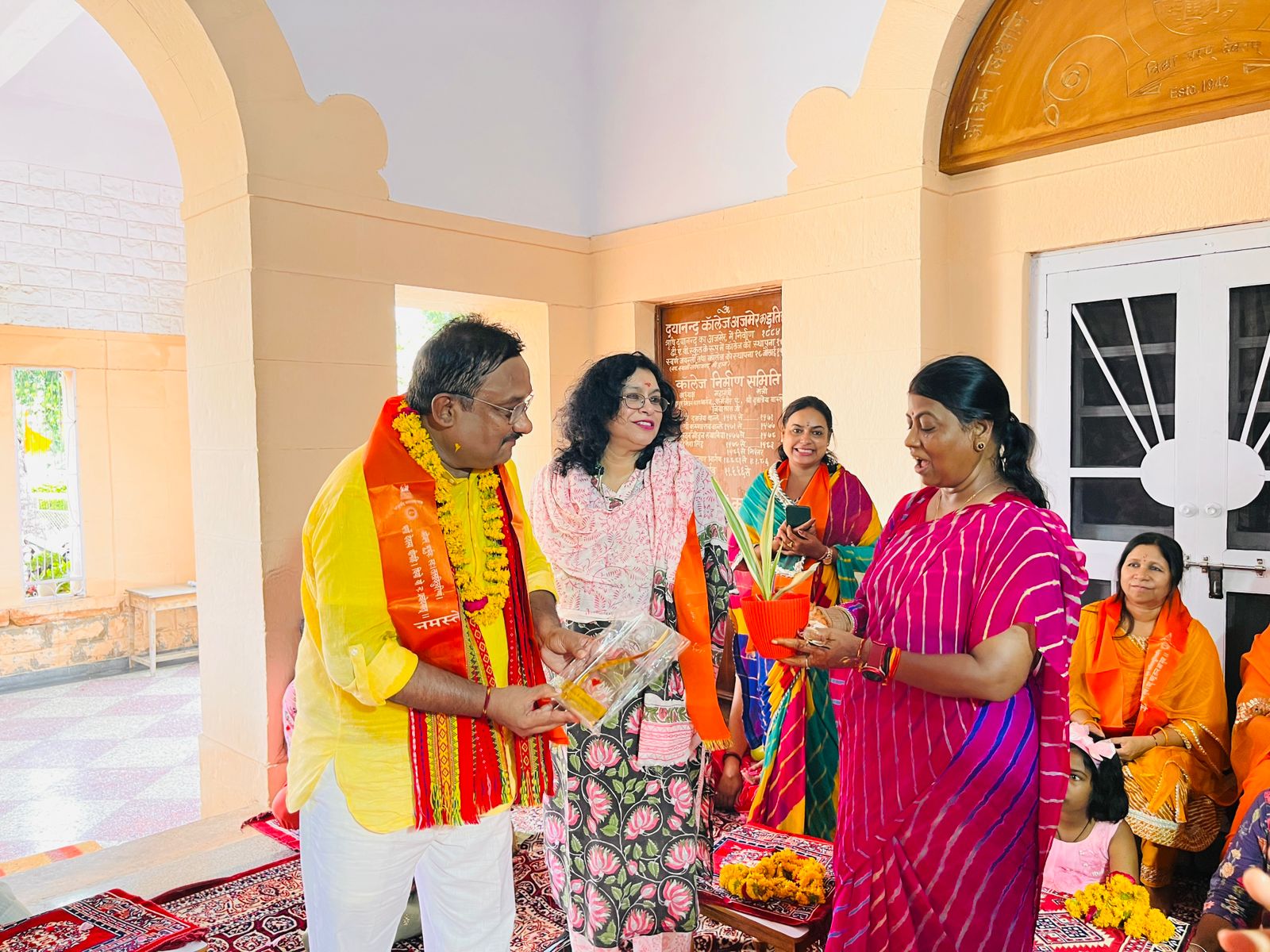 Vedic Havan Yajna Held at Dayanand College to Mark Foundation Day and the Start of the Academic Session